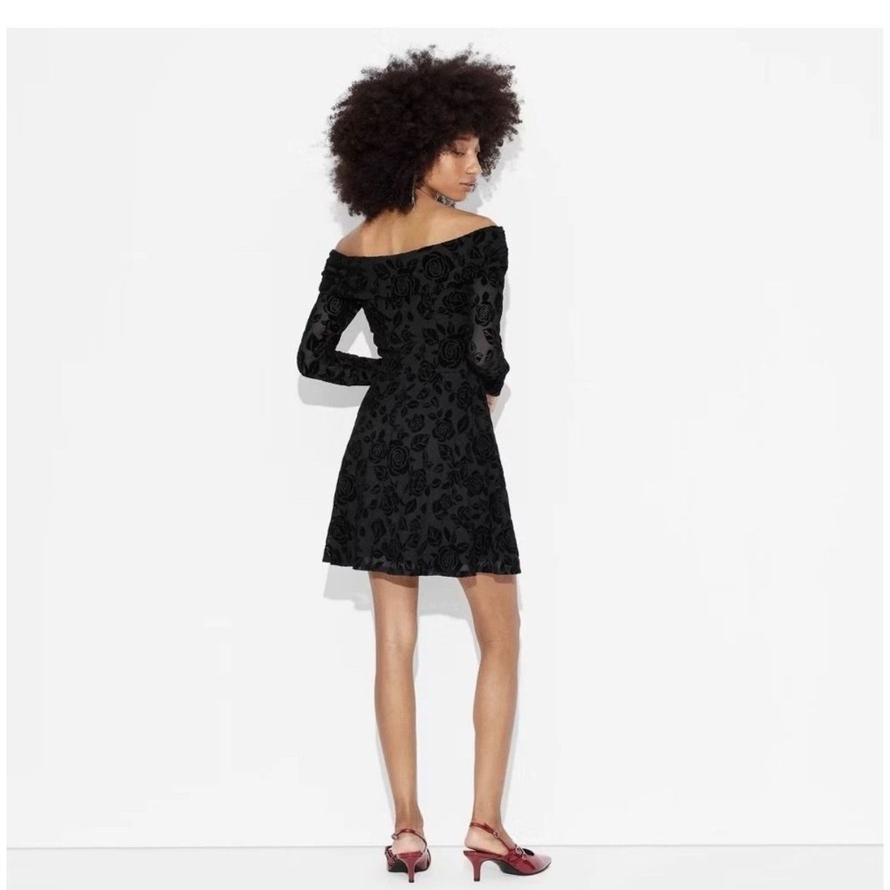 Wild Fable Dress Women Small Black  Long Sleeve Flocked Mini Fit New W Tags